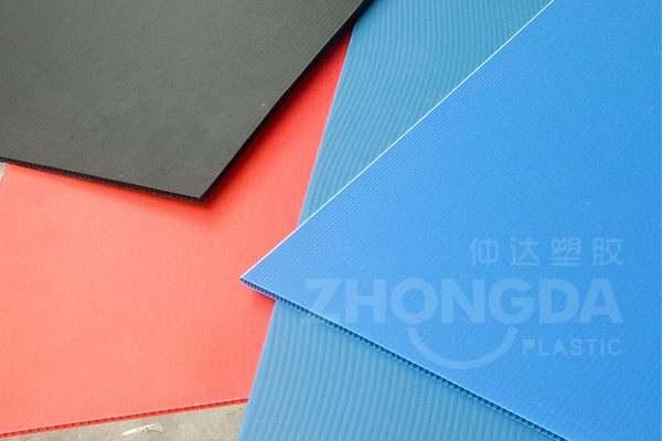 防靜電中空板的特點(diǎn)及優(yōu)勢是什么？